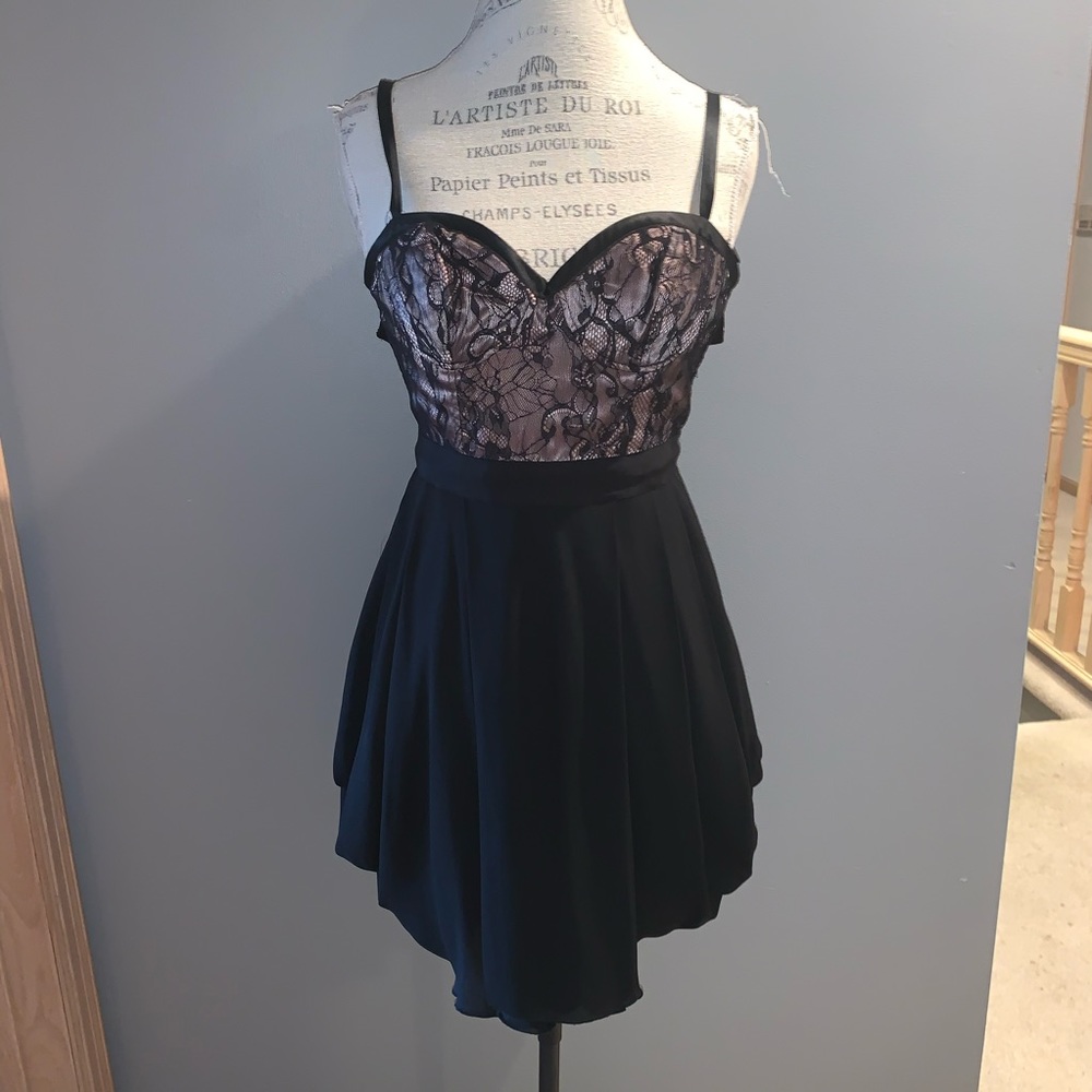 Bebe Semi-Formal Dress w Light Pink Bodice Size S